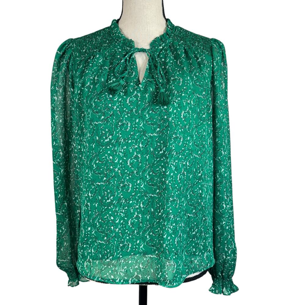 Cupcakes and Cashmere Medium Top Lined Keyhole Long Balloon Sleeves Tassel Green